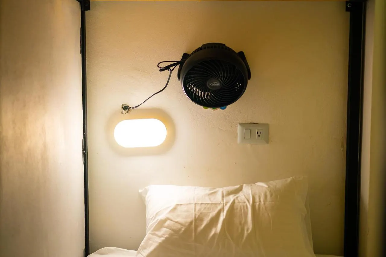 Capsule hotel Baku Laureles Hostel Medellin