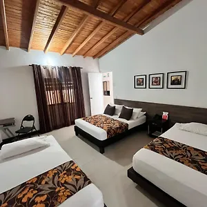 Quinta Avenida Hotel